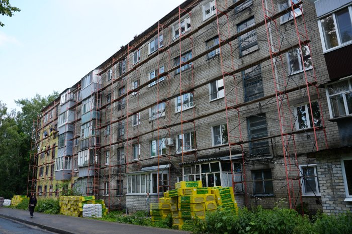 В 10 многоквартирных домах Ульяновской области капитально ремонтируют фасады