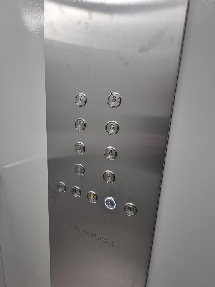 Первые 26 лифтов заменили в многоэтажных домах Ульяновска и Димитровграда по программе капремонта этого года