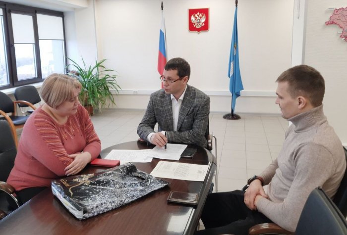 Директор Фонда модернизации ЖКК Ульяновской области Руслан Хайрудинов провёл личный приём граждан